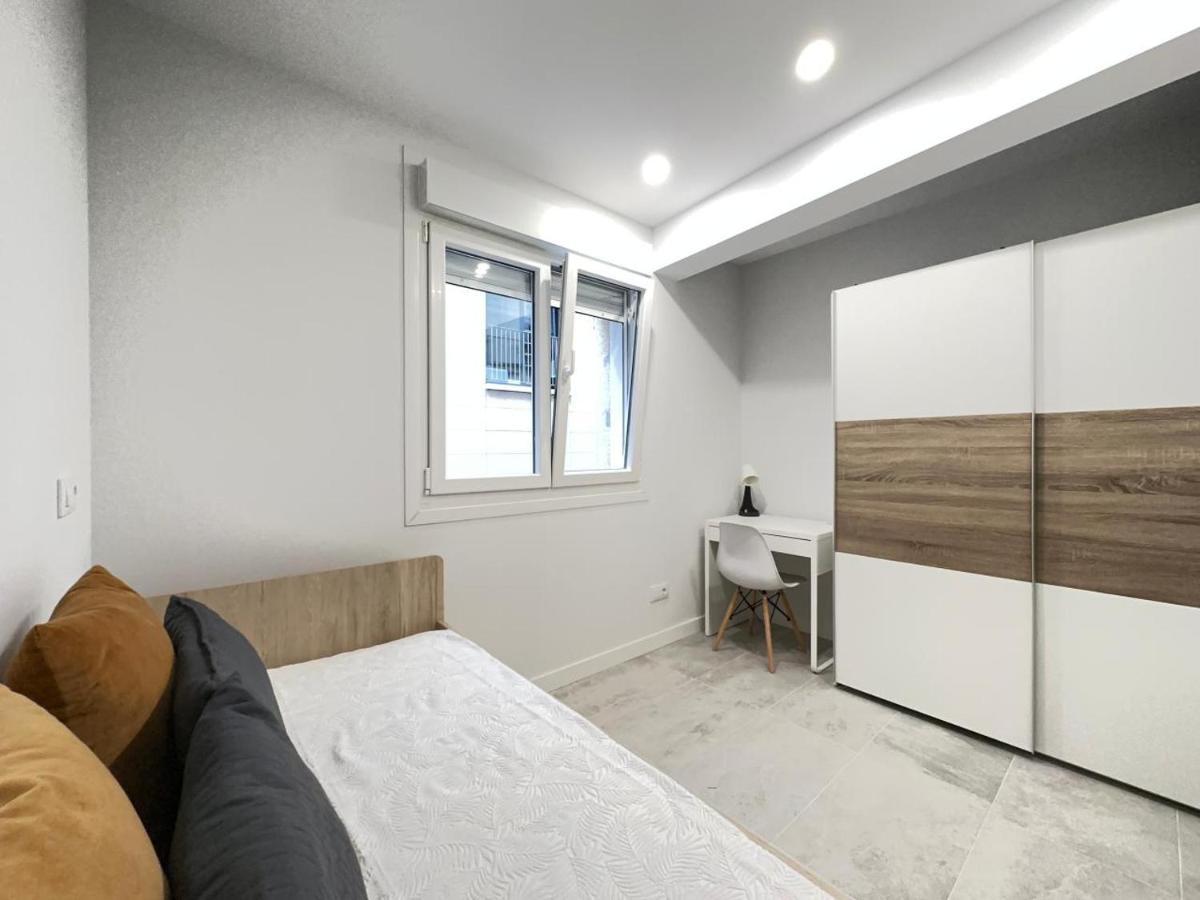 2 Piso 2 Habitaciones Centro Al Lado De Principe 2 - Homeygalicia Vigo Eksteriør billede